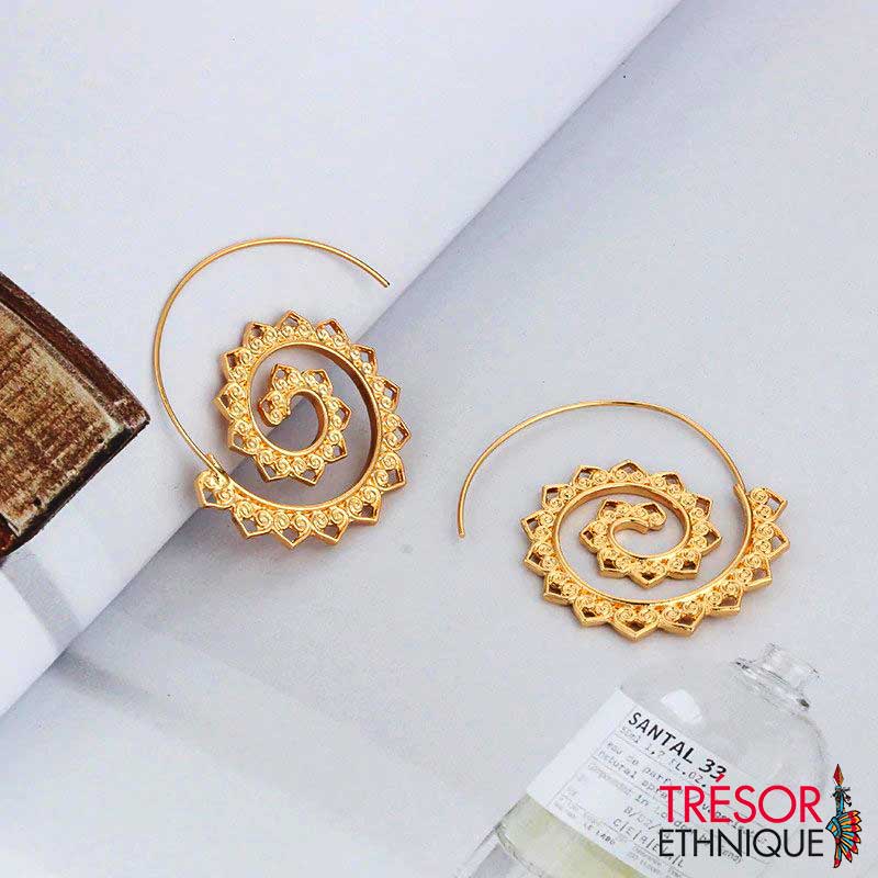 Boucles d'Oreilles Cœur Spiralé Trésor Ethnique