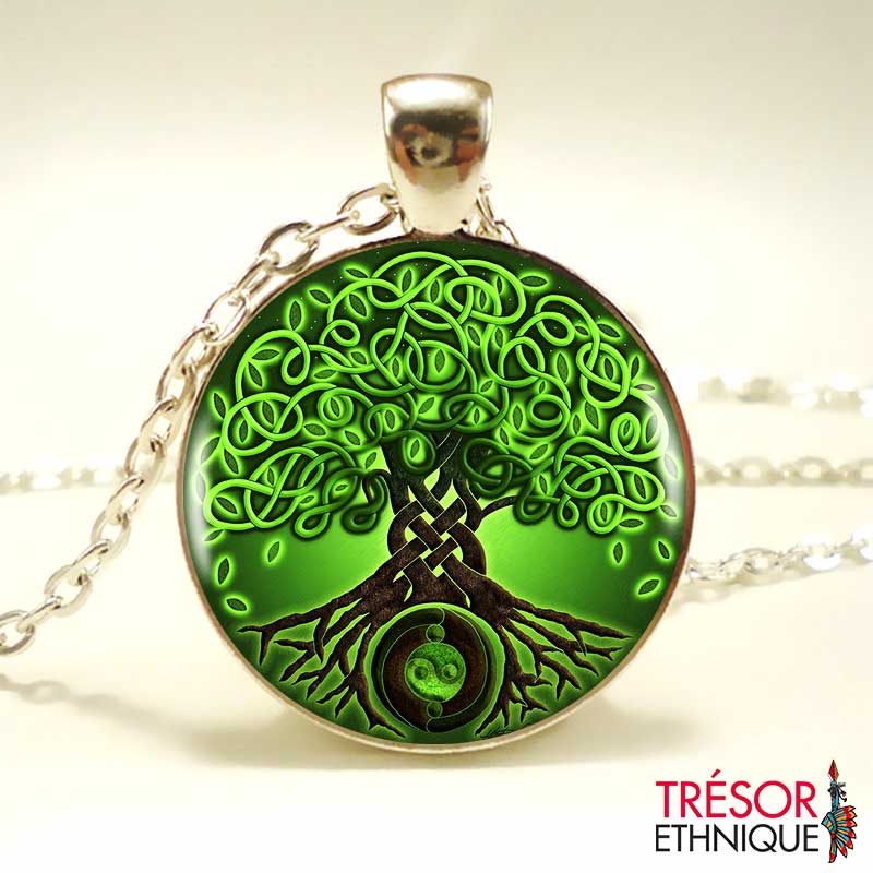 Pendentif Druidique Chêne Millénaire Trésor Ethnique